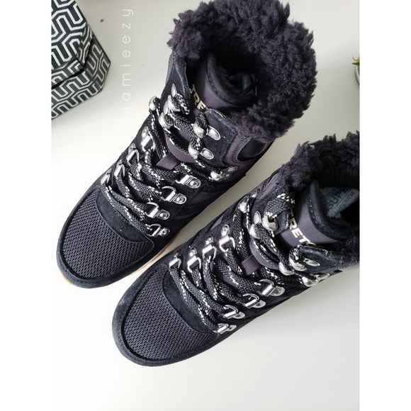 Tretorn | NWT "Lily 3" Weatherproof Sneaker Boots - Picture 2 of 12